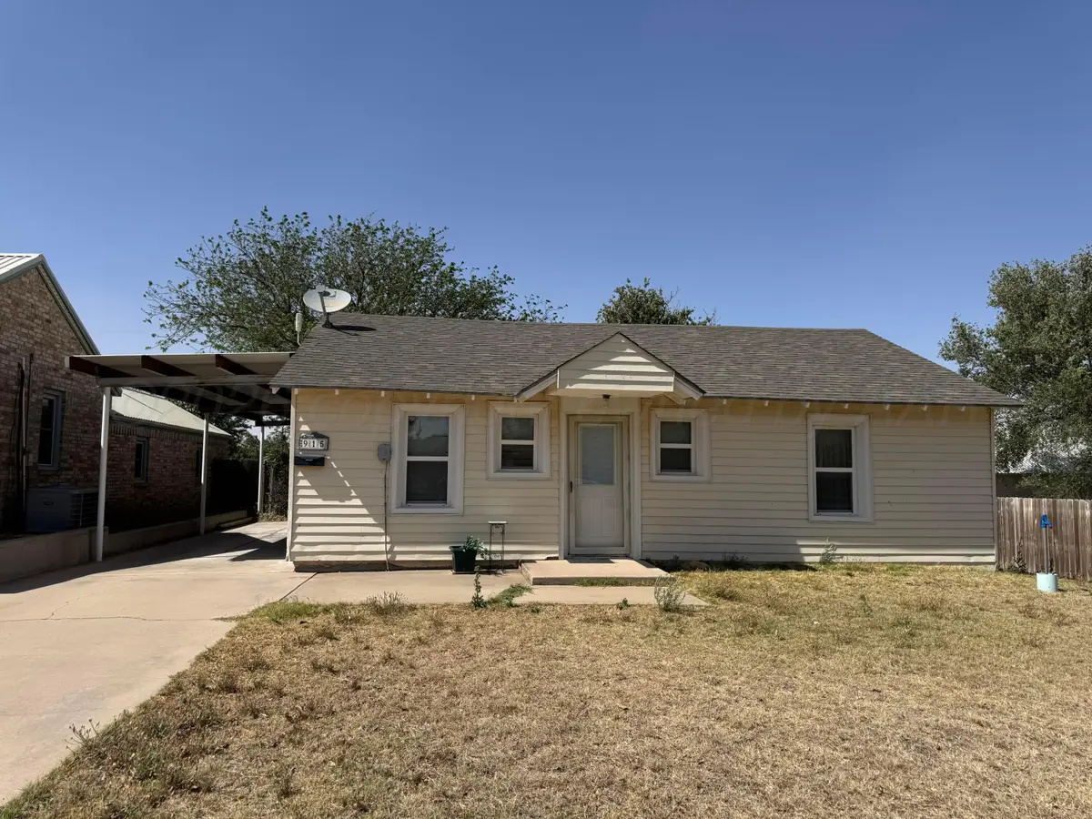 915 Ash Street, Canadian, TX 79014 - #1