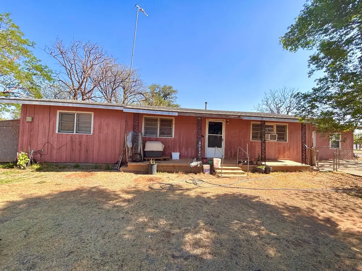 304 SW 4th Street, Dimmitt, TX 79027 - #1