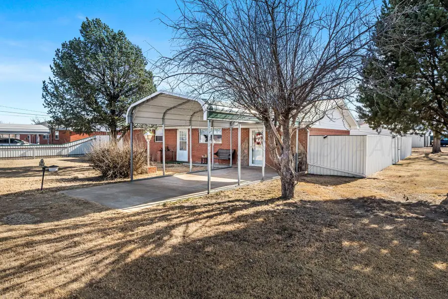 500 SE 2nd Street, Happy, TX 79042 - Image #2