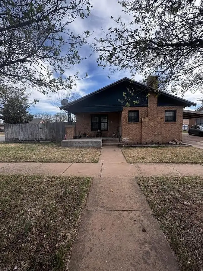 211 9th Street, Wellington, TX 79095 - #3