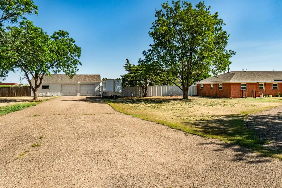 200 Sequoia Street, Fritch, TX 79036 - #3
