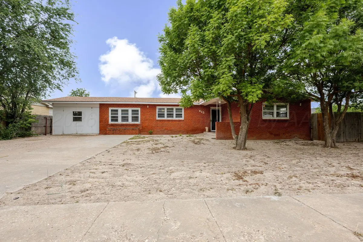 615 W Avenue J, Muleshoe, TX 79347 - #1