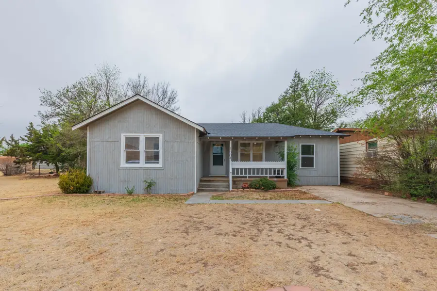 504 High Street, Claude, TX 79019 - #2