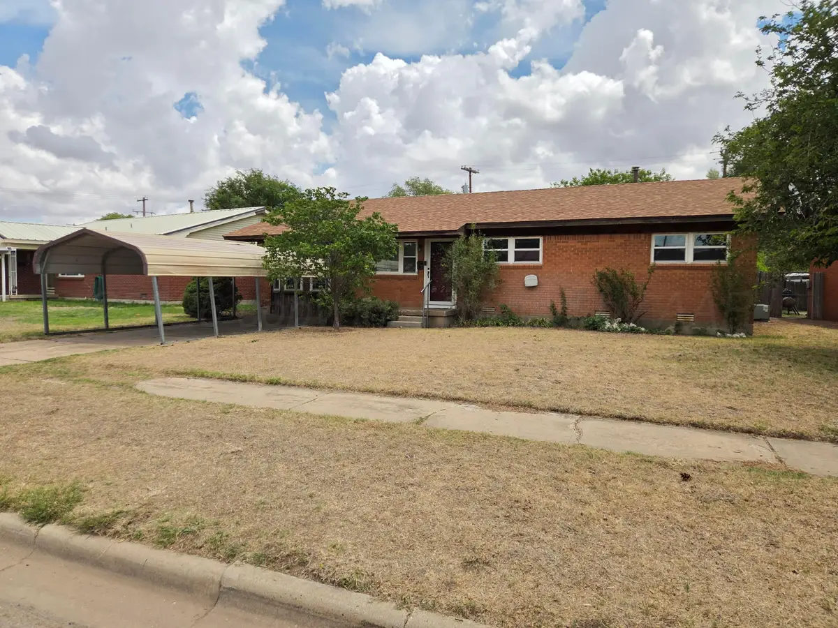 1909 Grinnell Drive, Perryton, TX 79070-5011 - #1
