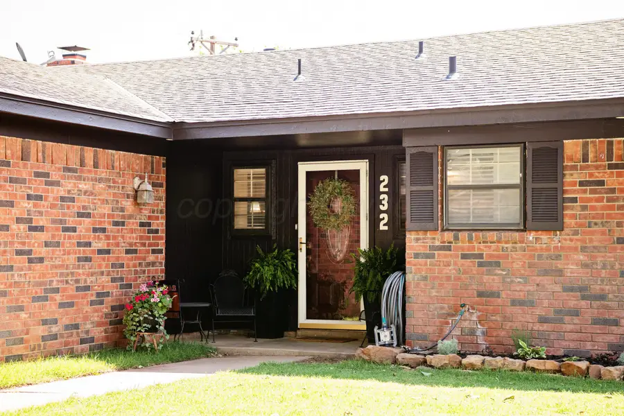 232 Hickory Street, Hereford, TX 79045 - #2