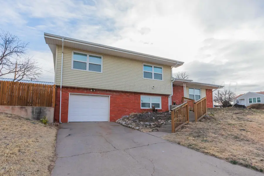105 Smith Street, Borger, TX 79007 - #2