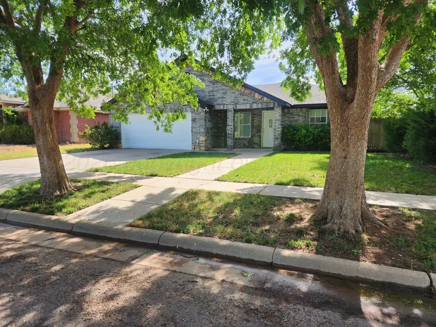 3817 Ross Street, Amarillo, TX 79118 - #2