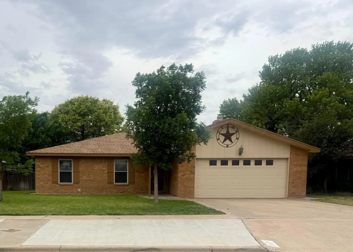1216 Mills Avenue, Dumas, TX 79029 - #1