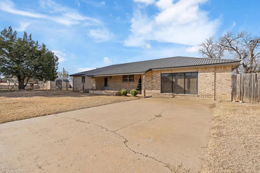 1108 Hawley Street, Clarendon, TX 79226 - #2