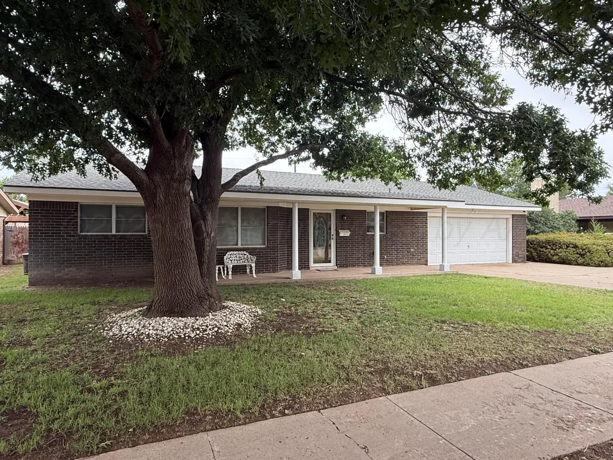 511 Willow Avenue, Dumas, TX 79029-3020 - #1