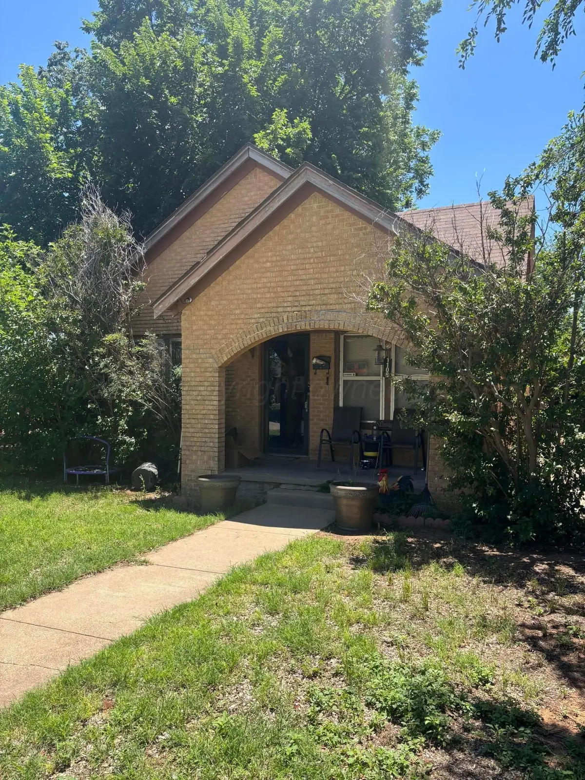 1105 Avenue J Nw, Childress, TX 79201 - #1