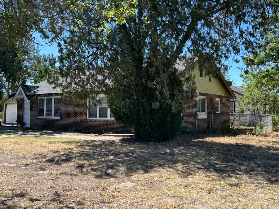 1223 SW 16th Avenue, Amarillo, TX 79102 - #2