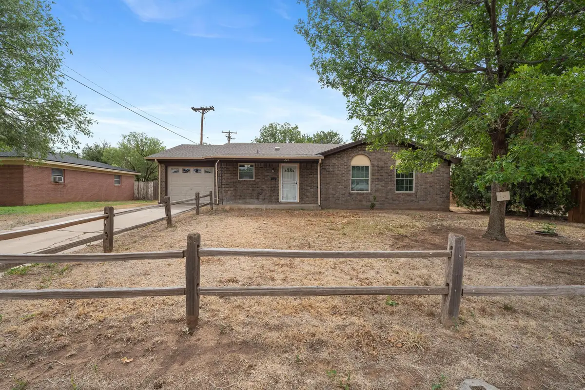 222 NW 11th Street, Dimmitt, TX 79027 - #1