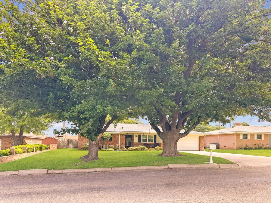 1907 Hemlock Street, Borger, TX 79007 - #3