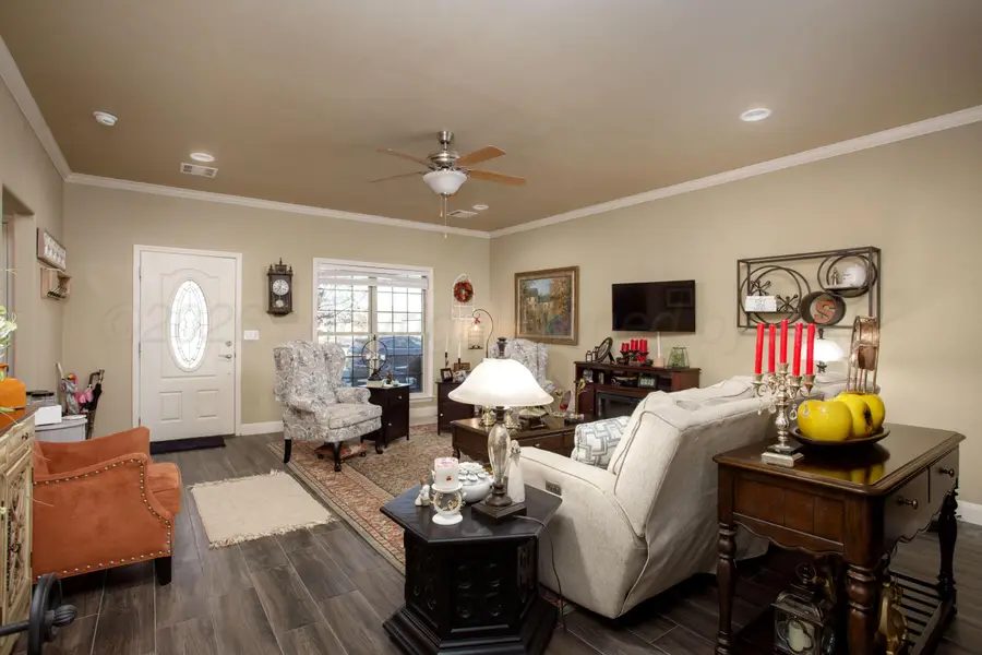 6317 Mosley, Amarillo, TX 79119-7049 - #2