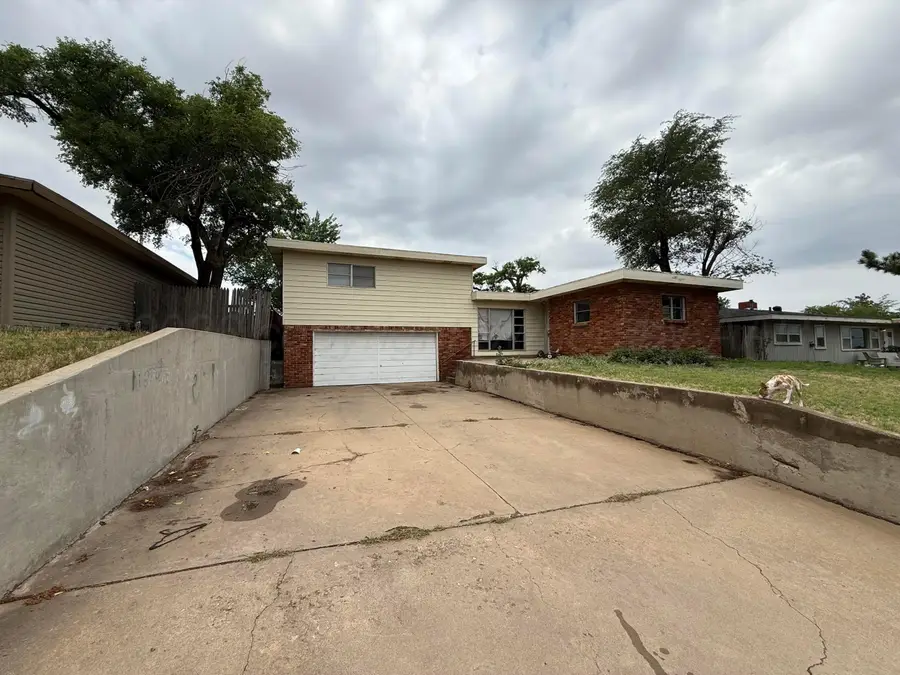 208 Brown Street, Borger, TX 79007 - #2