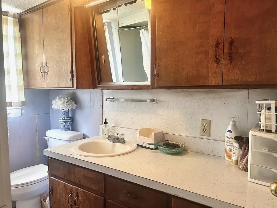 609 S 4th Street, Stratford, TX 79084 - #3