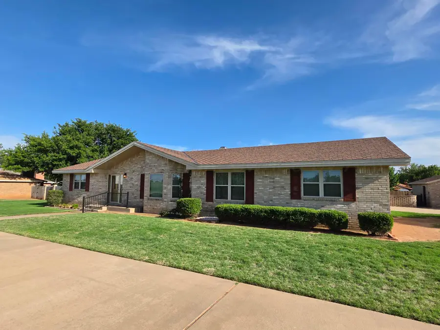 2113 Country Club Drive, Childress, TX 79201 - #3