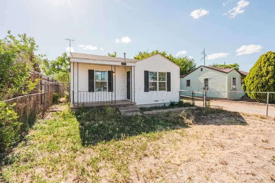 1007 N Arthur Street, Amarillo, TX 79107 - #2