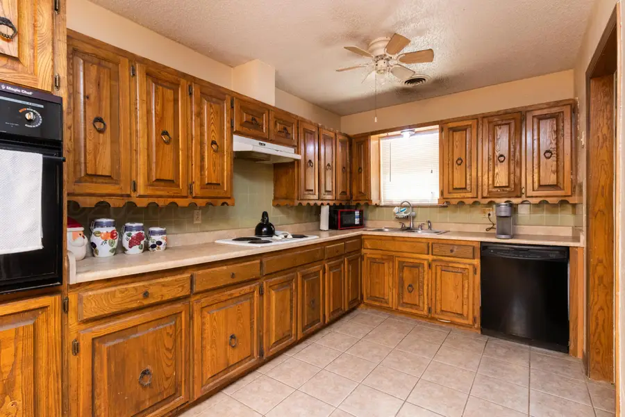 4506 Chisholm Trail, Amarillo, TX 79109-5924 - #3