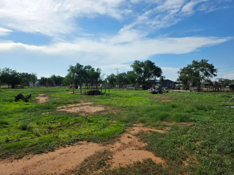 1101 Avenue B Ne, Childress, TX 79201 - #3