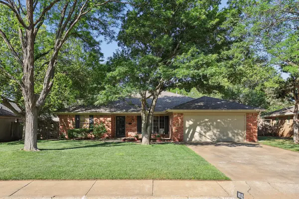 3722 Huntington Drive, Amarillo, TX 79109-4046