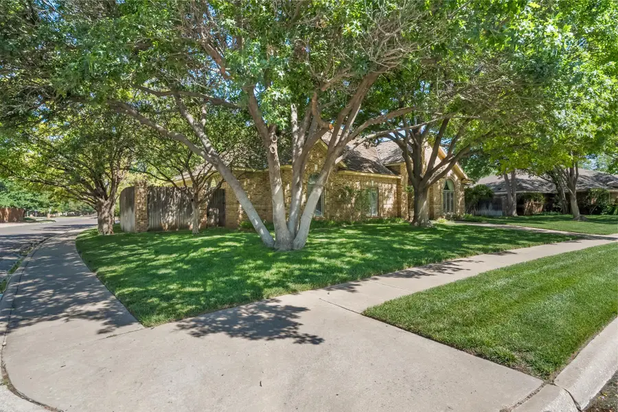 6710 Stoneham Drive, Amarillo, TX 79109-6412 - #3