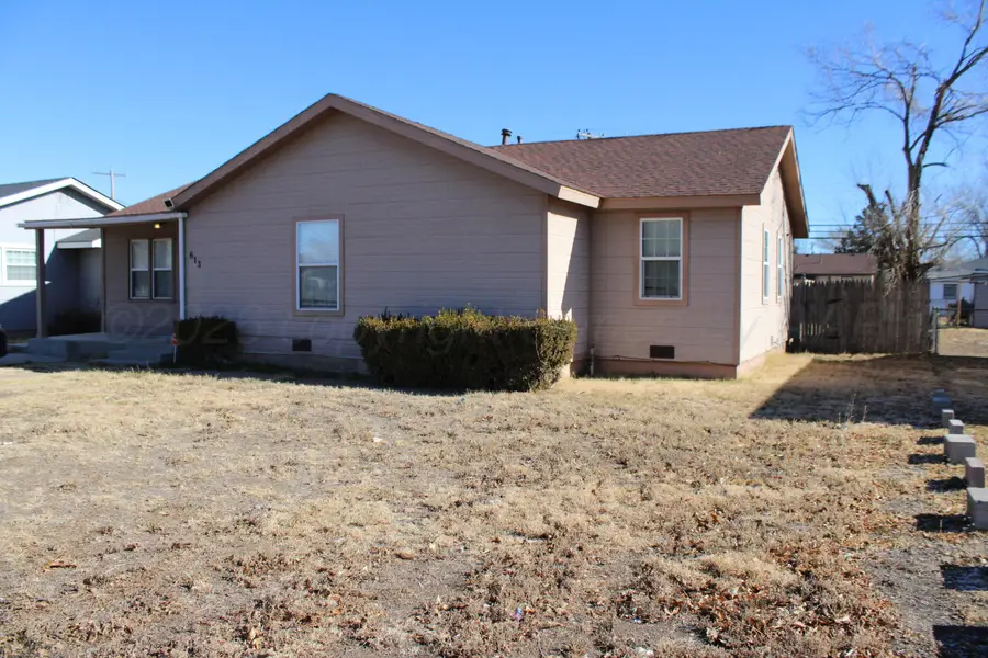 613 S Maddox Avenue, Dumas, TX 79029-4543 - #2