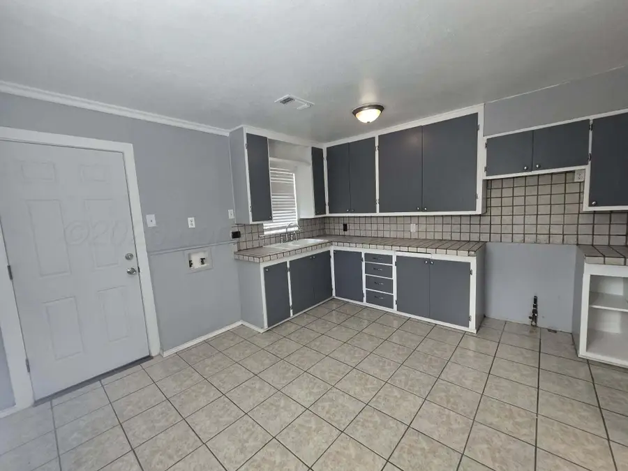 1316 NW 16th, Amarillo, TX 79107-1600 - #3