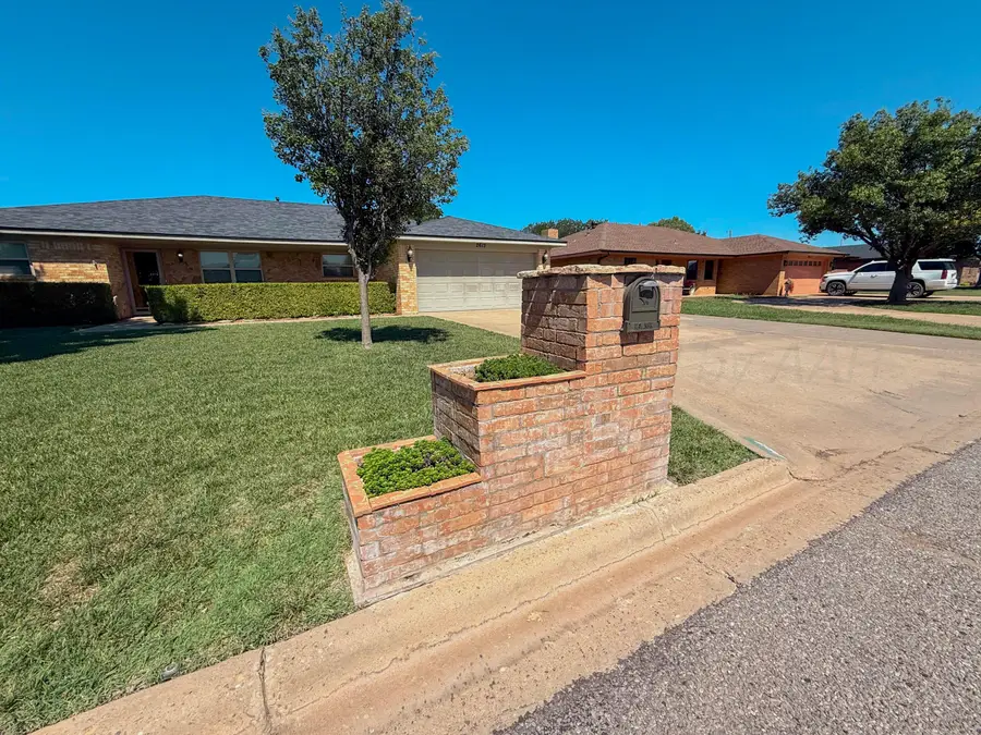 2613 N Fir Street, Pampa, TX 79065-3142 - #3
