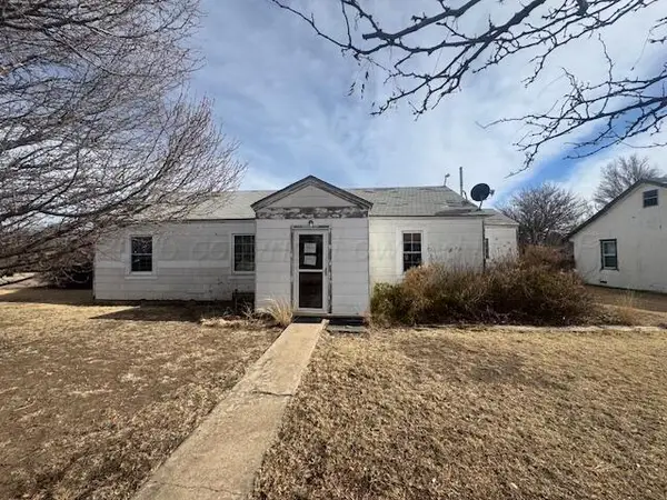 410 Maple Street, Darrouzett, TX 79024