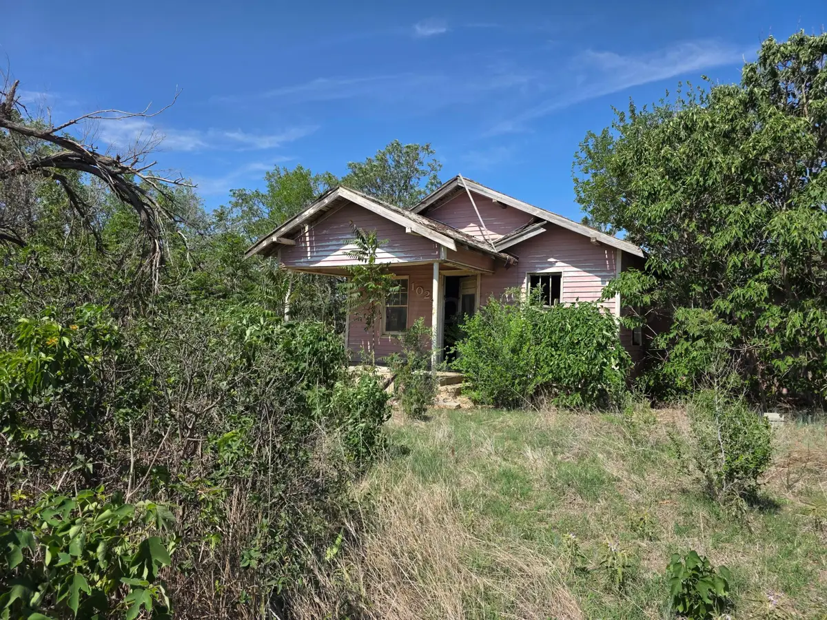 1024 S Clark Street, Pampa, TX 79065-8031 - #1