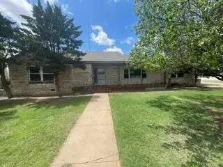 521 W Broadway Avenue, Tulia, TX 79088
