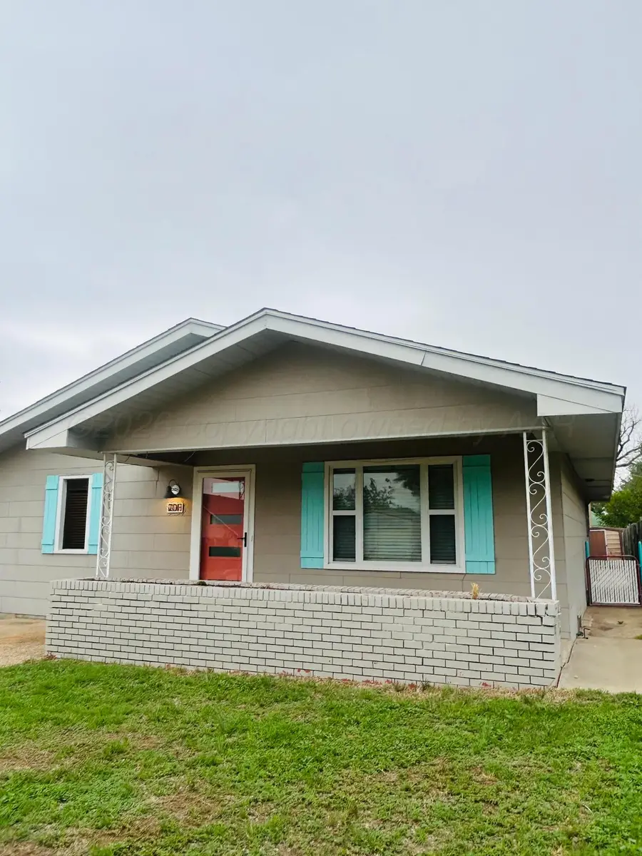 709 S 6th Street, Canadian, TX 79014 - #2