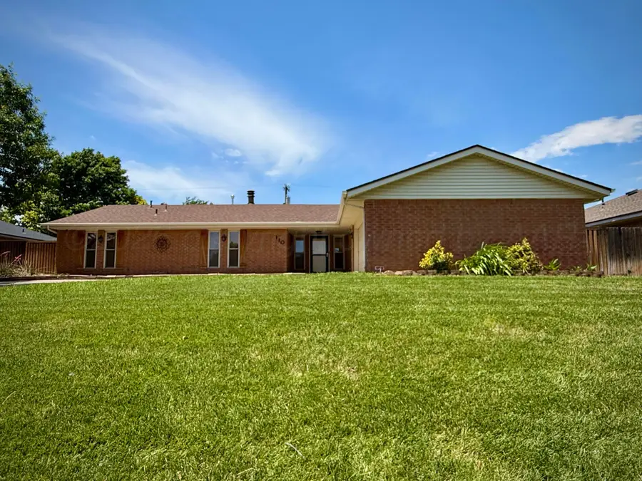 110 Pinehurst Street, Borger, TX 79007 - #2