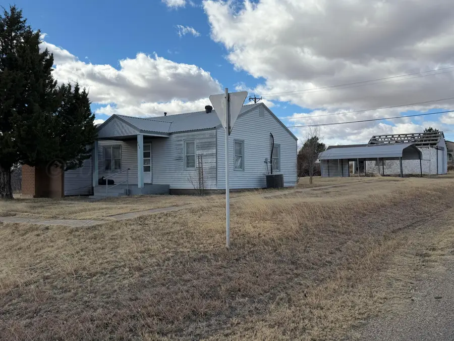 600 Greenough Avenue, Stinnett, TX 79083 - Image #2