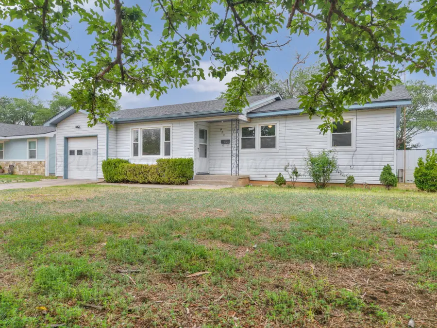 925 Morton Avenue, Dumas, TX 79029-5232 - #3