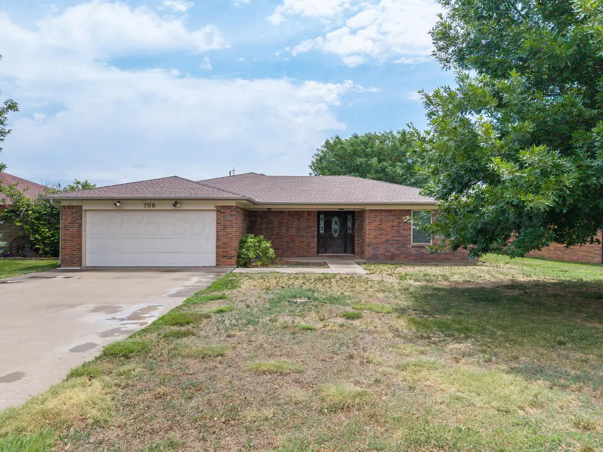 706 Floyd Avenue, Dumas, TX 79029-3138 - #1