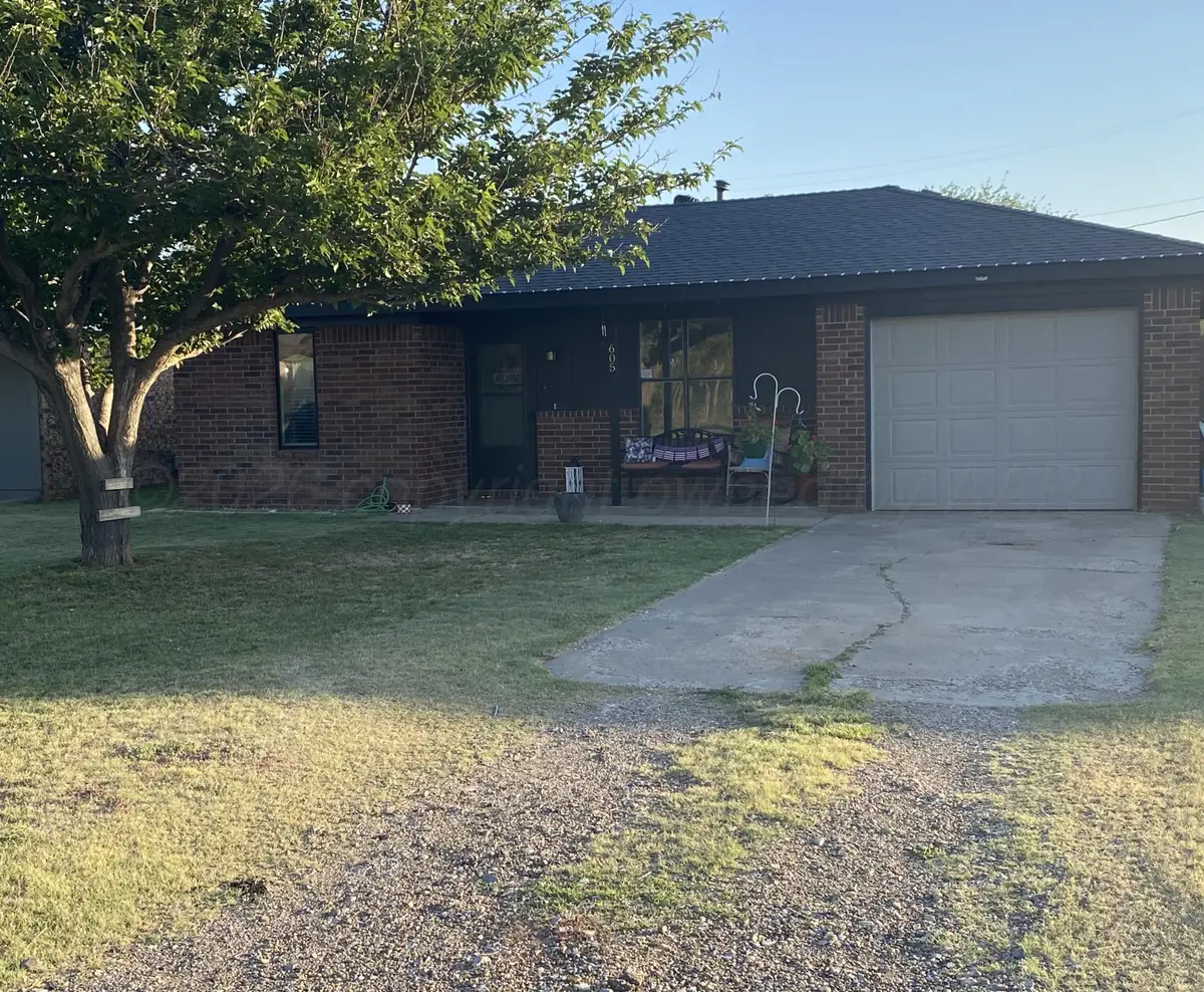 605 Groom Avenue, Panhandle, TX 79068-1943 - #1