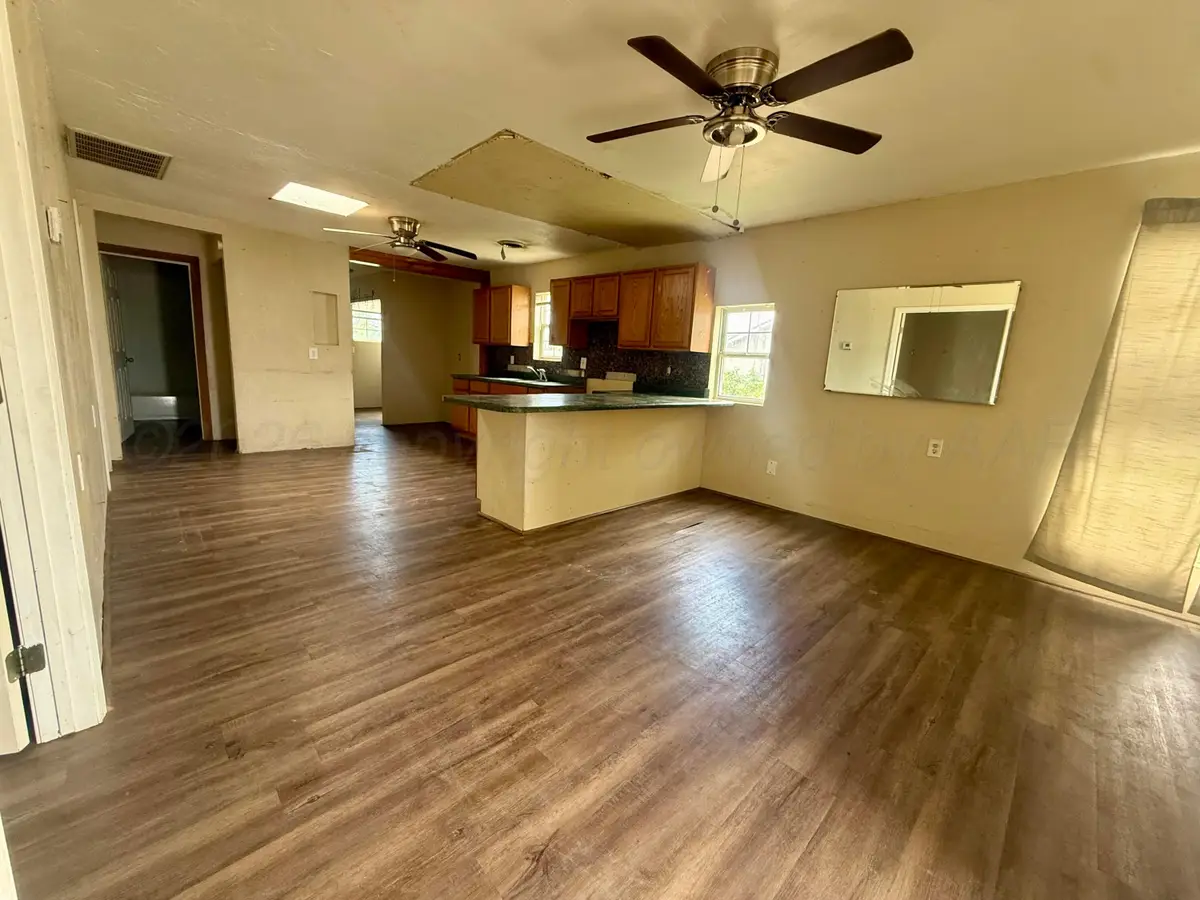310 Greenough Avenue, Stinnett, TX 79083 - #1