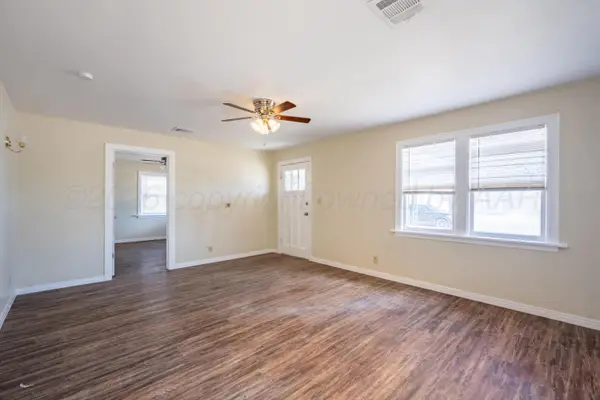 4002 S Bowie Street, Amarillo, TX 79110-1240
