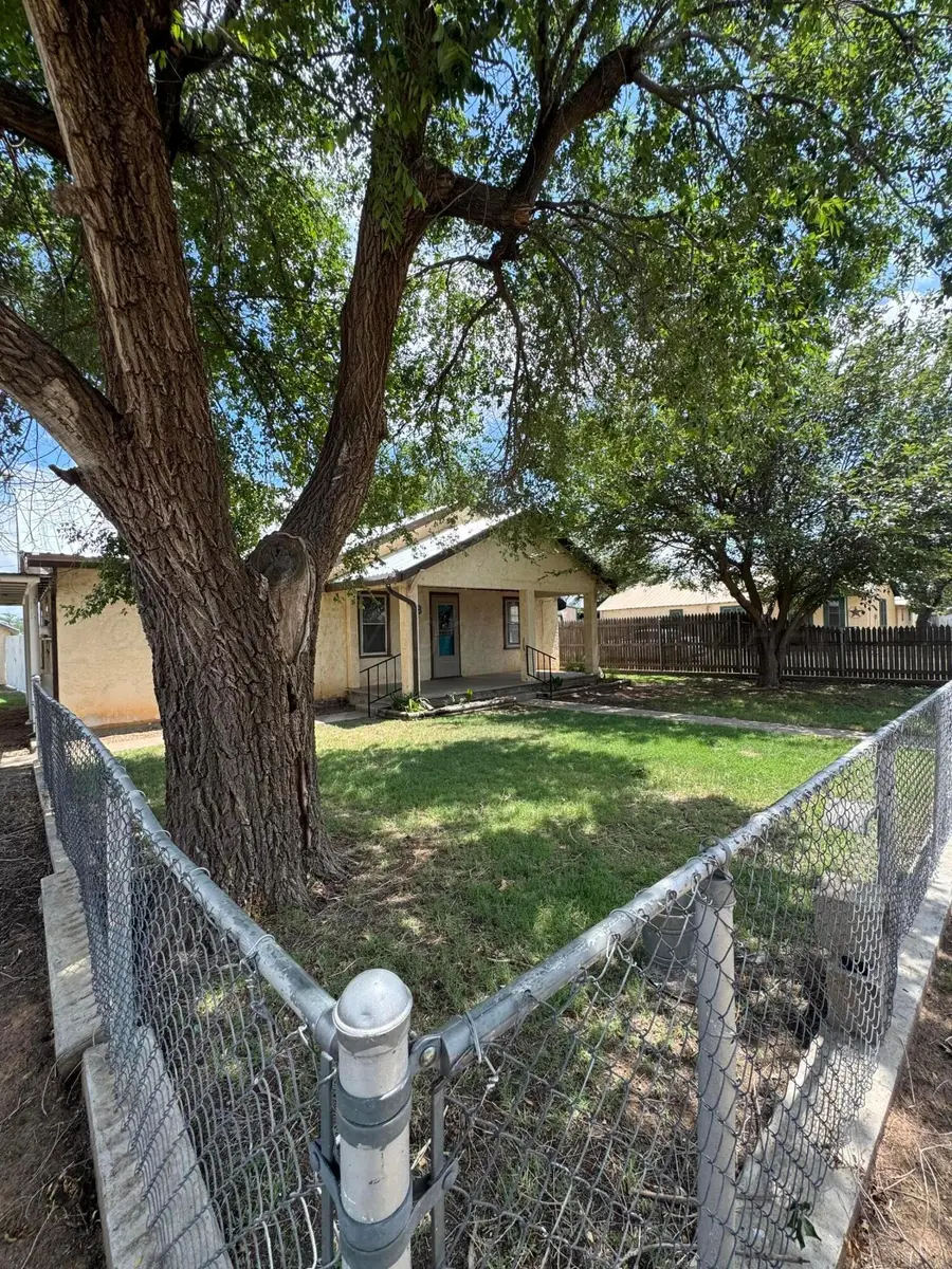 118 E Lasalle Street, Fritch, TX 79036 - #3