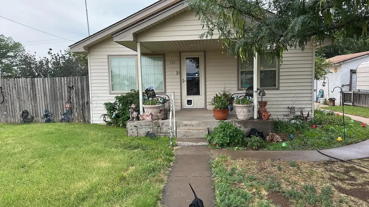 303 N Cornell Avenue, Fritch, TX 79036 - #1