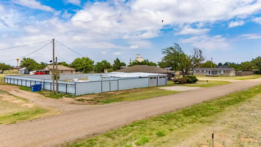608 11th Street, Vega, TX 79092 - #3