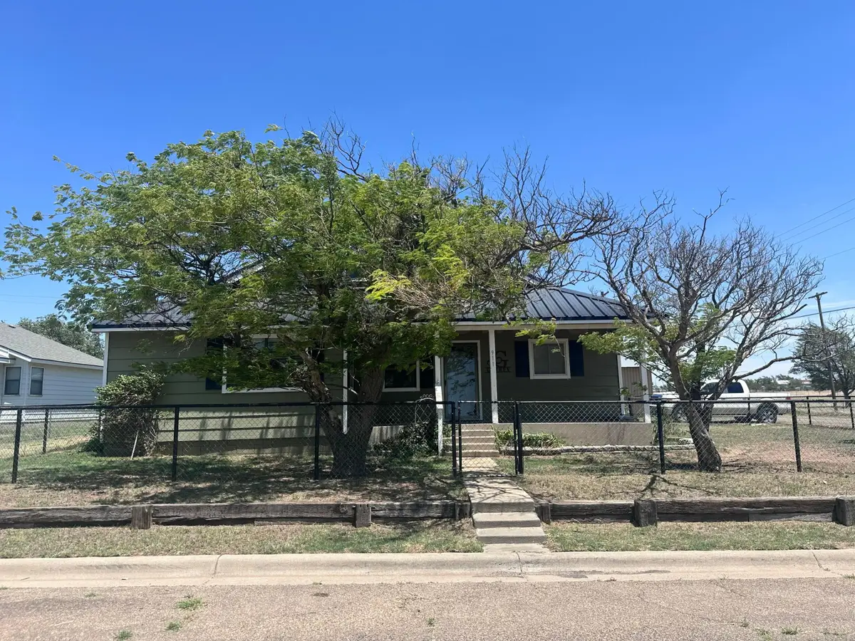 911 Roosevelt Street, Skellytown, TX 79080 - #1