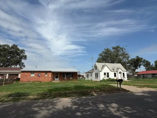 1717 East Avenue, Wellington, TX 79095