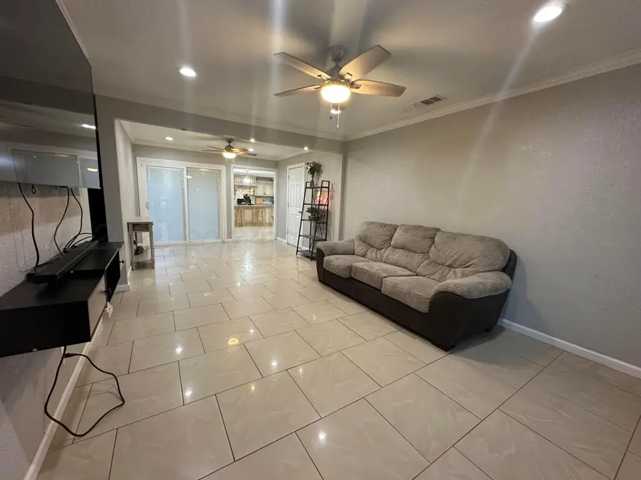 1424 S Twichell Avenue, Dumas, TX 79029-5408 - #3