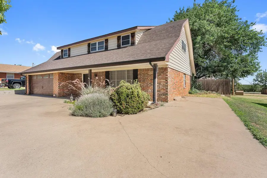 205 Houston Street, Borger, TX 79007 - #2
