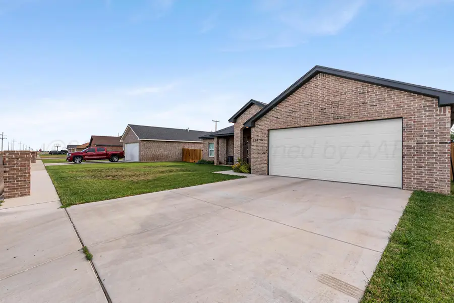234 N Kingwood Street, Hereford, TX 79045 - #3