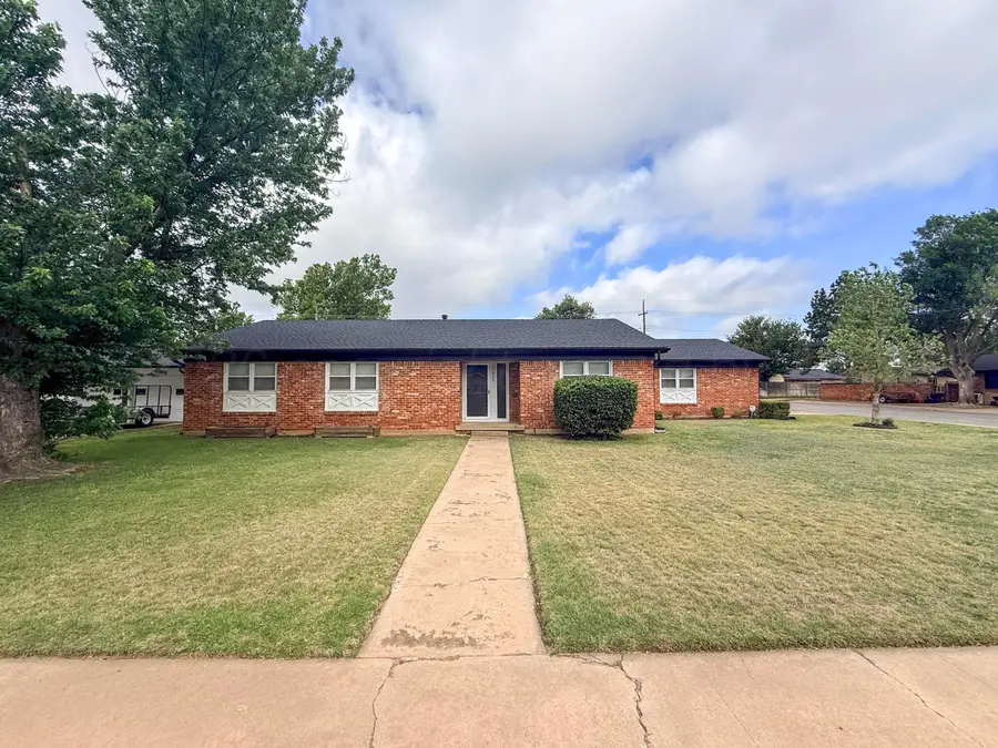 1825 N Evergreen Street, Pampa, TX 79065-4001 - #3